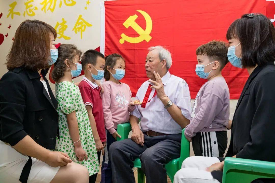 如果每月给你发放 500 元育儿补贴，你会再生一个吗？游戏画面